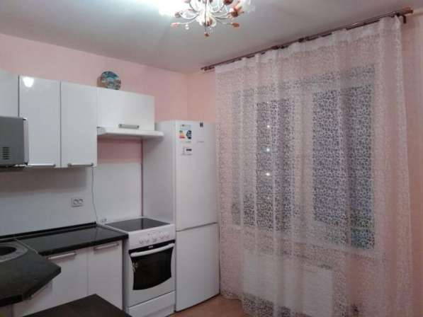 Сдается обустроенная однокомнатная квартира имеется интерне в Краснокаменске фото 5