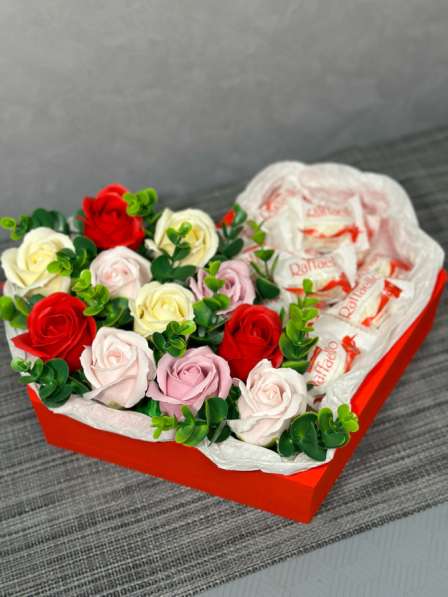 Подарочный набор в пенобоксе. Мыльные розы и цветы из мыла в Санкт-Петербурге фото 3