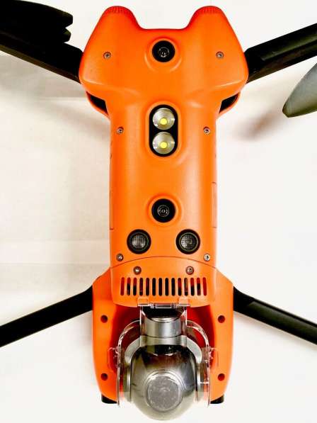 Autel Robotics EVO II 8K Portable Drone Bundle в фото 4