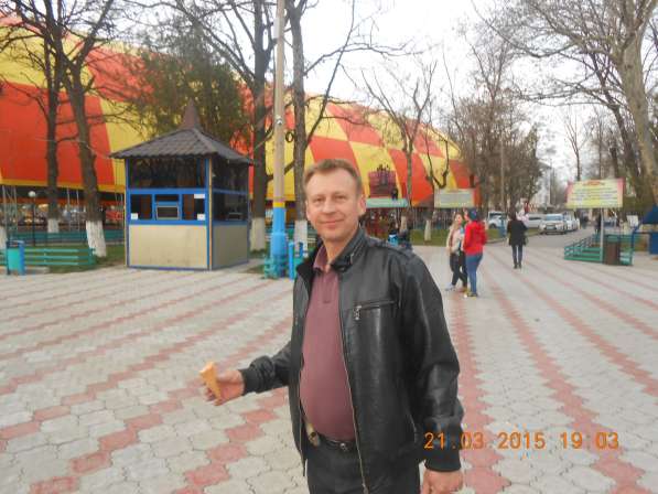 Леонид, 49 лет, хочет найти новых друзей