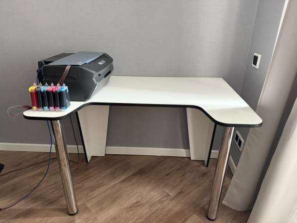 Компьютерный стол