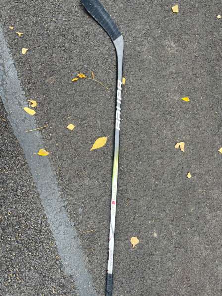 Клюшка хоккейная