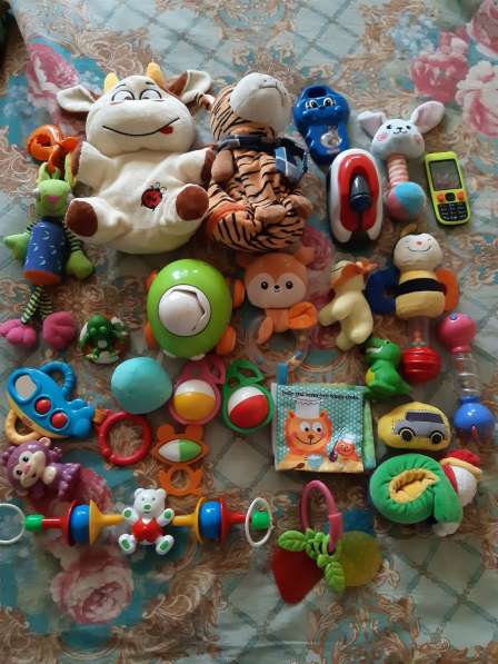Игрушки, погремушки