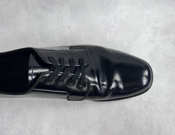 Кожаные дерби Prada 41 в Москве