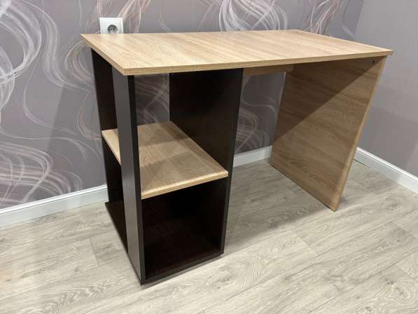 Стол письменный в Чите