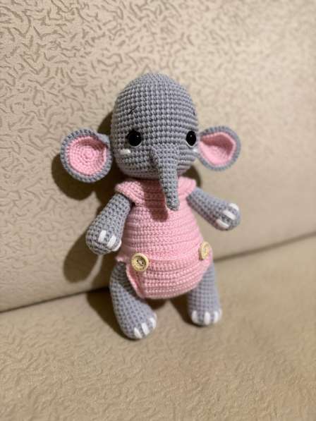 Вязаный слоник