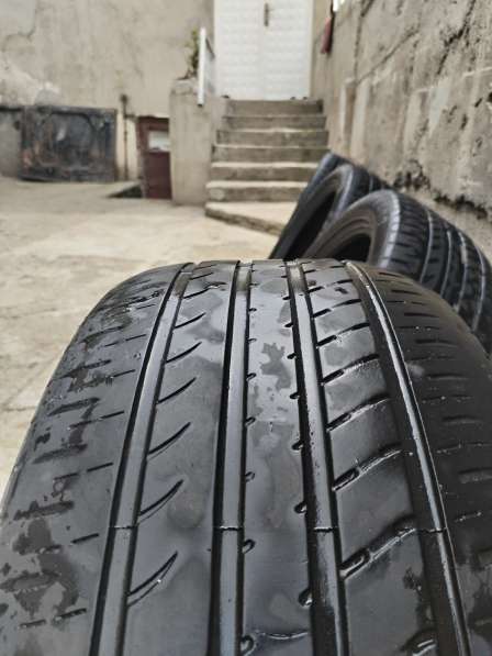 Шины летние235/50 r18