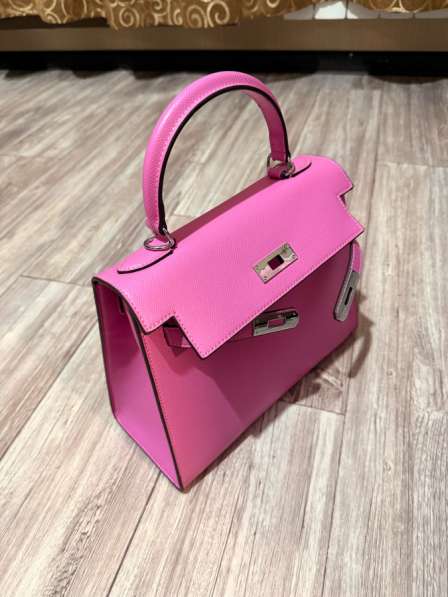 Продам женскую сумку