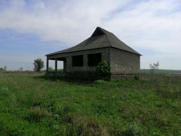 Продаю недостроенный дом с землей в Темрюке
