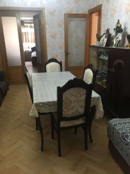 Продается трёхкомнатная квартира в Тбилиси