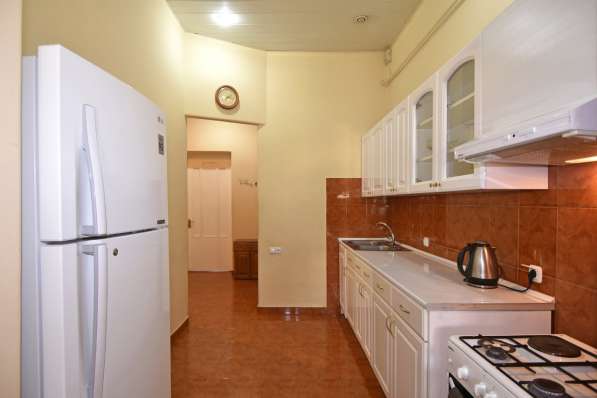Yervan, в центре 3 комнатная квартира, посуточно в фото 14