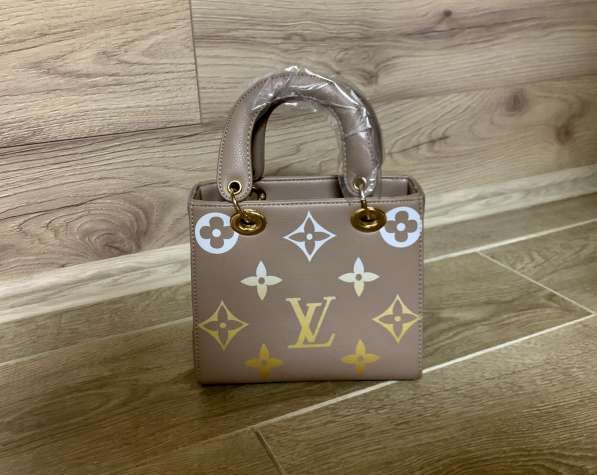 Новая сумка Louis Vuitton в Москве фото 4