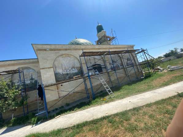 Барельеф в Махачкале