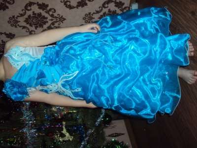 Праздничное нарядное голубое платье. в Курске