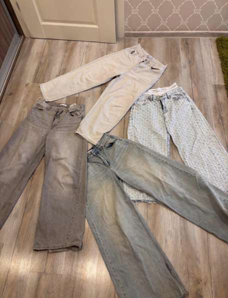 Джинсы женские