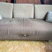 Диван, в Чехове