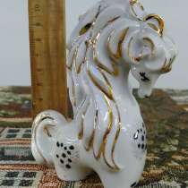 Фарфоровая статуэтка Золотая лошадка Конь Лошадь Вербилки, в Москве