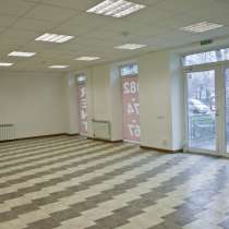 Помещение светлое 55м2 свободного назначения, 1 линия, в Санкт-Петербурге