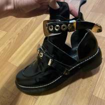 Ботиники женские Balenciaga, в Санкт-Петербурге
