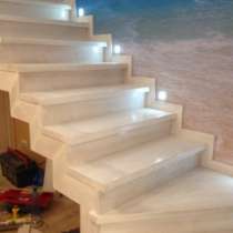 Лестницы из массива Мир деревянных лестниц, в Санкт-Петербурге