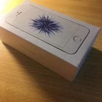 Продам iPhone SE 32gb Silver в ОТС (РСТ), в Томске