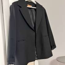 Б/у пиджак, черного цвета, универсальный, в г.Могилёв