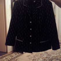 Пиджак+ юбка, в Омске