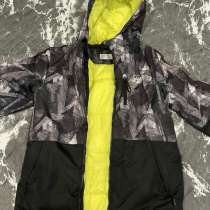Продается демисезонная куртка на подростка, в Новотроицке