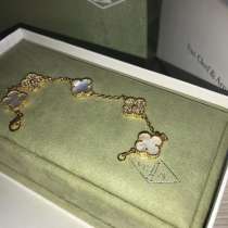 Van Cleef, в Москве