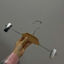 Вешалки, в Москве