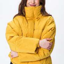 Модная женская одежда короткая куртка из тканного материала, в Москве