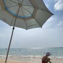 Пляжный зонт в чехле, в г.Пхукет