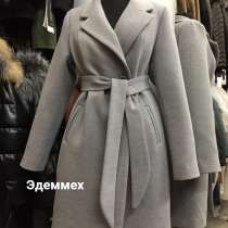 Пальто на поясе зимнее, в Москве