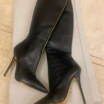 Сапоги Версаче новые, в Москве