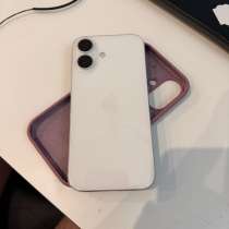IPhone 16,256ГБ, белый, состояние отличное,93 % акумулято, в Ростове-на-Дону