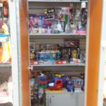 Требуется продавец павилюне магазин игрушек в Пехотинцев 7, в г.Екатеринбург
