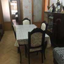 Продается трёхкомнатная квартира в Тбилиси, в г.Тбилиси